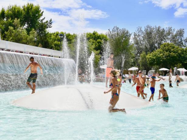 villaggioisamar en offer-june-holiday-village-with-pool-chioggia 017